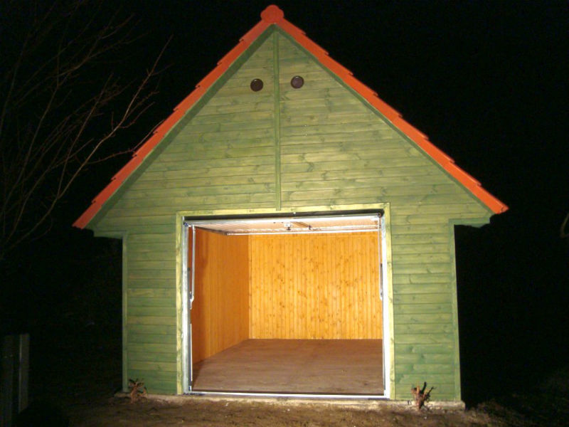 Gotowy garaż drewniany
